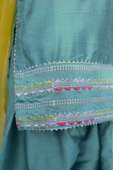 Ocean Breeze Farshi - Girl