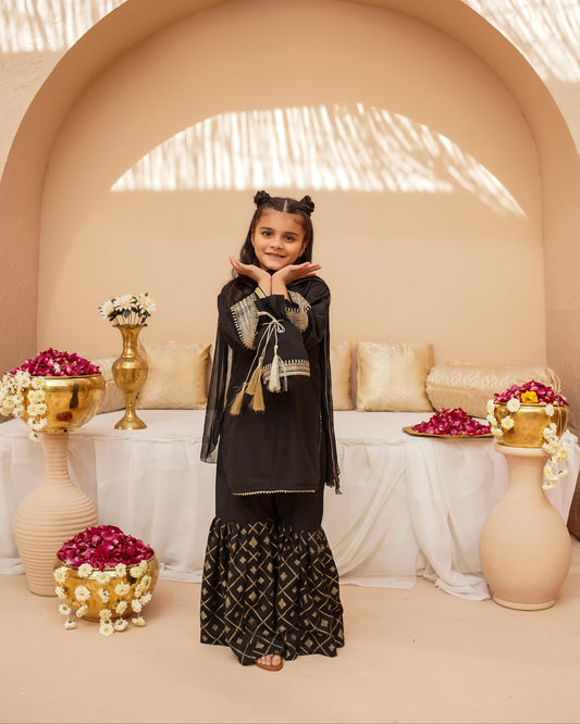 Midnight Luxe - Girl