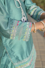 Ocean Breeze Farshi - Girl